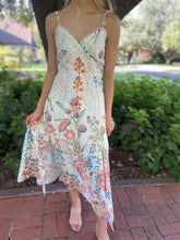 Load image into Gallery viewer, Anna Floral Dress
