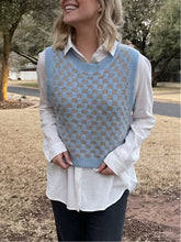 Load image into Gallery viewer, Sienna Checkered Sweater
