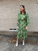 Load image into Gallery viewer, Green printed dress
